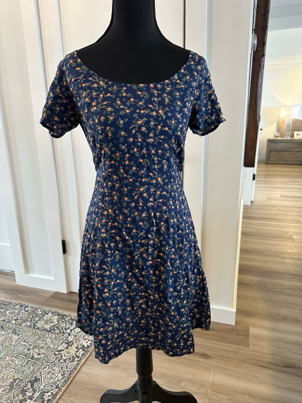 Forever 21 Size Small Navy Floral Scoop Neck Fit & Flare Dress